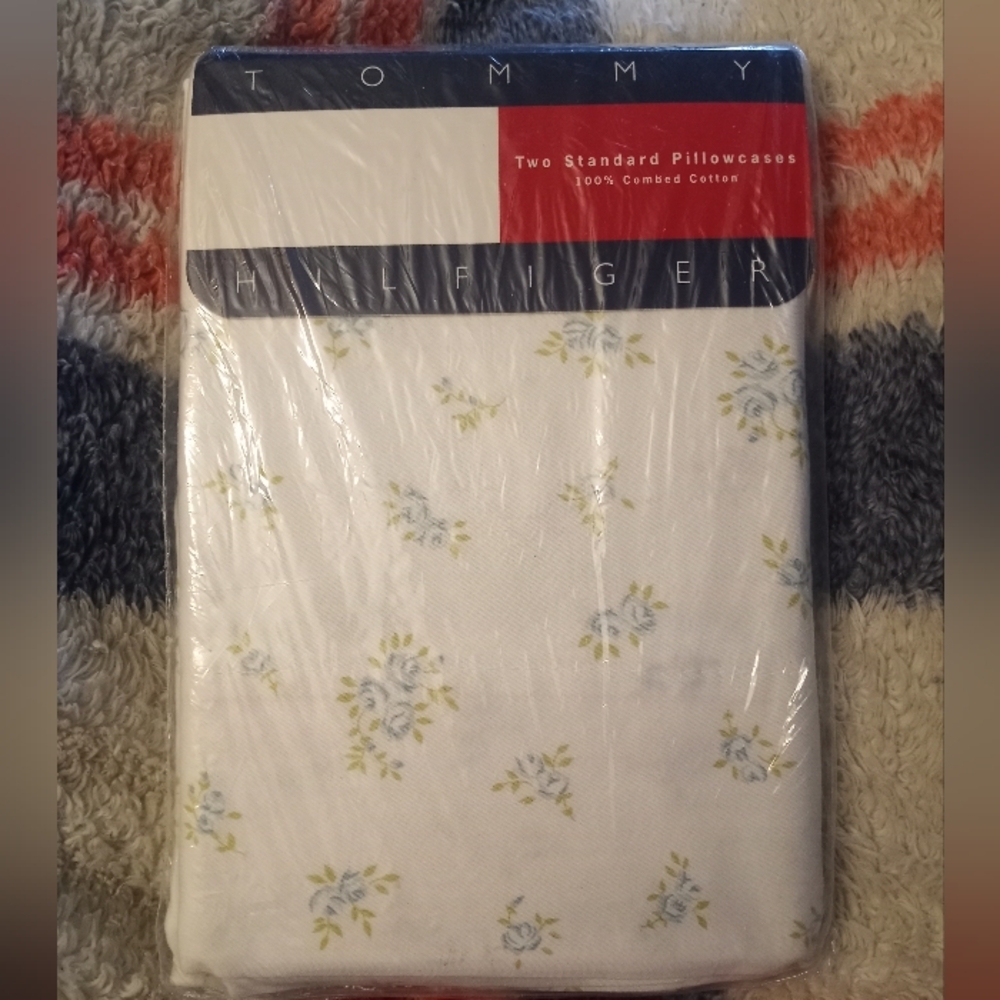 NWOT NIP VTG Tommy Hilfiger Floral Pillowcases
